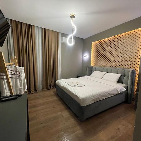 Grand Jnk Boutique Hotel Kukes エクステリア 写真