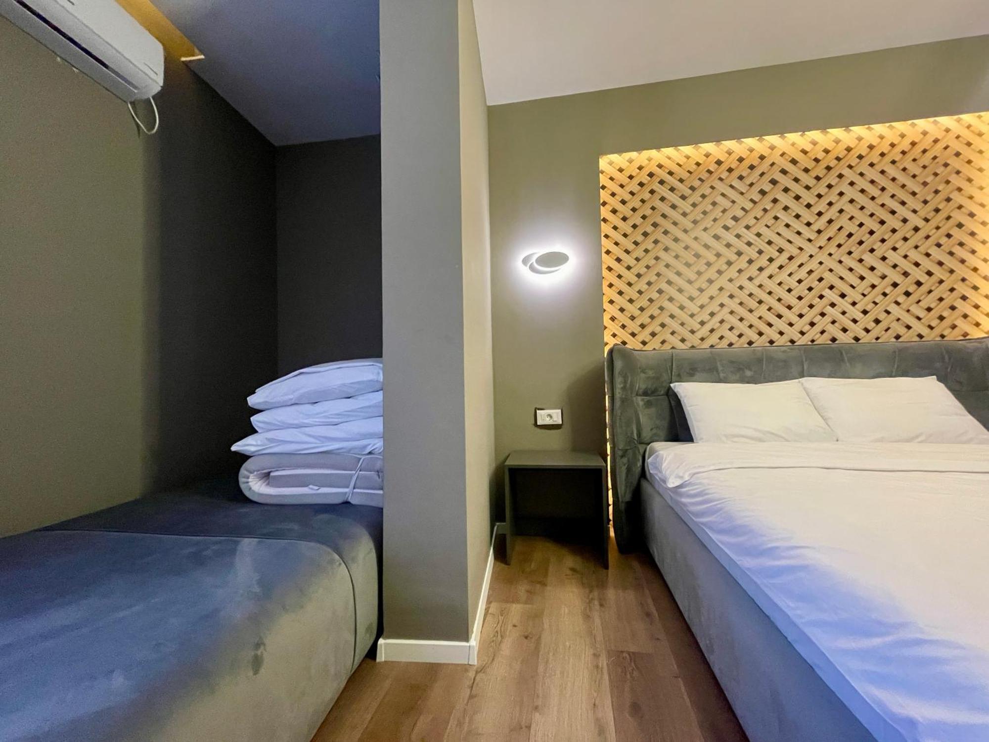 Grand Jnk Boutique Hotel Kukes エクステリア 写真