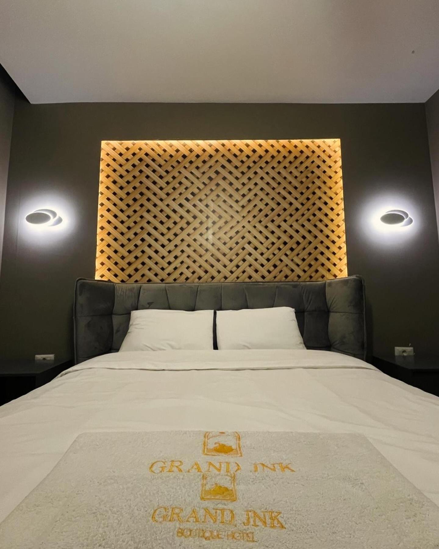 Grand Jnk Boutique Hotel Kukes エクステリア 写真