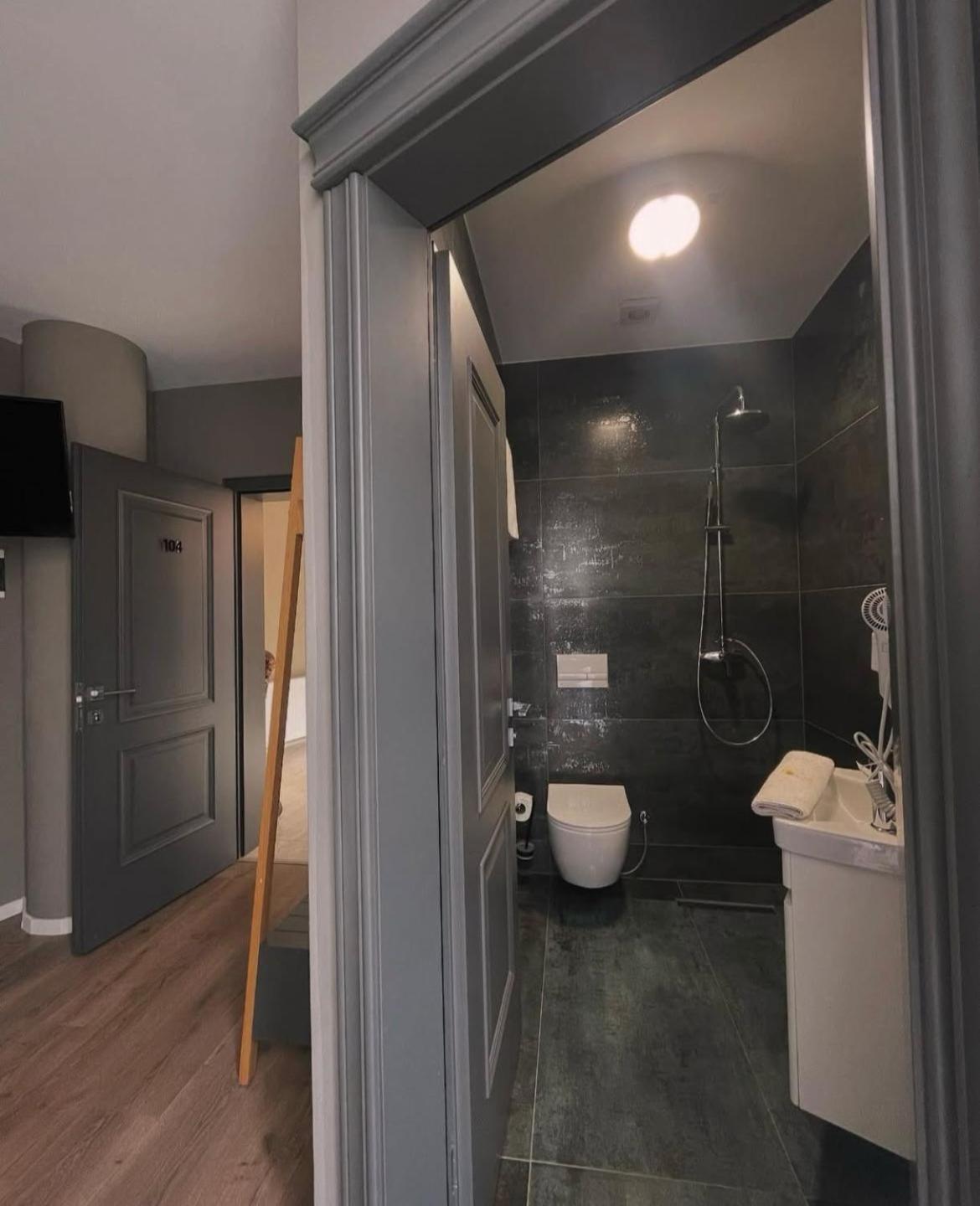 Grand Jnk Boutique Hotel Kukes エクステリア 写真